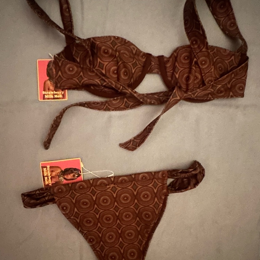 Strawberry Milk Mob Cappucino Bikini - Picture 5 of 6